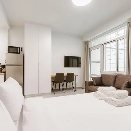 Apartment Snug With Pvt Garden Access I *