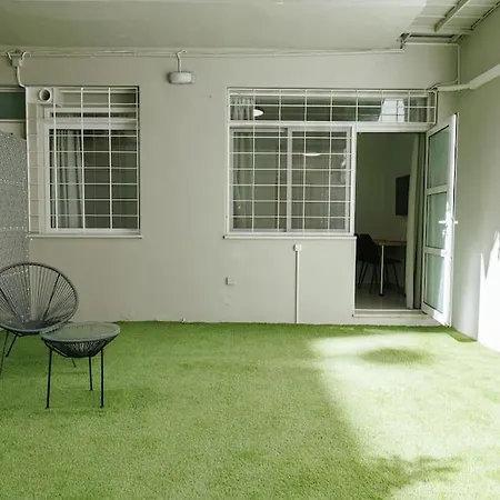 Apartment Snug With Pvt Garden Access I *